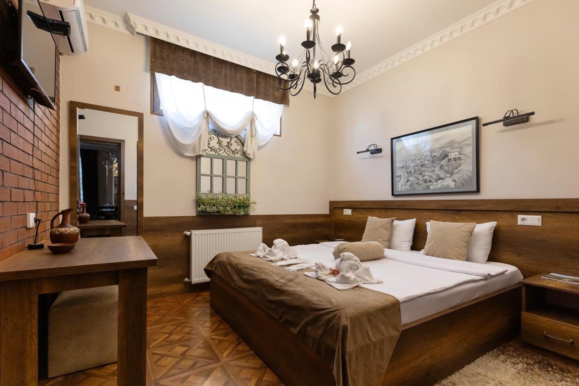 Hestia Boutique Hotel Gori Exteriör bild