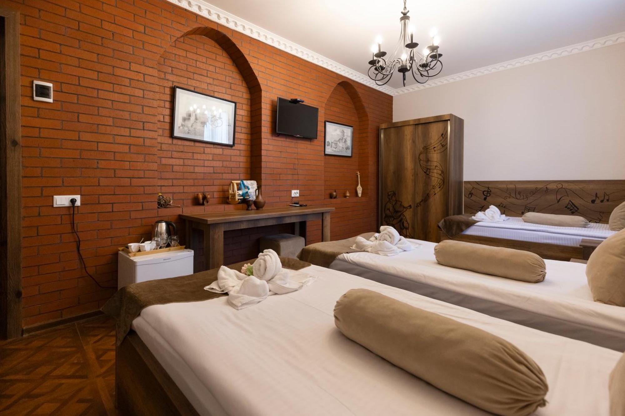 Hestia Boutique Hotel Gori Exteriör bild