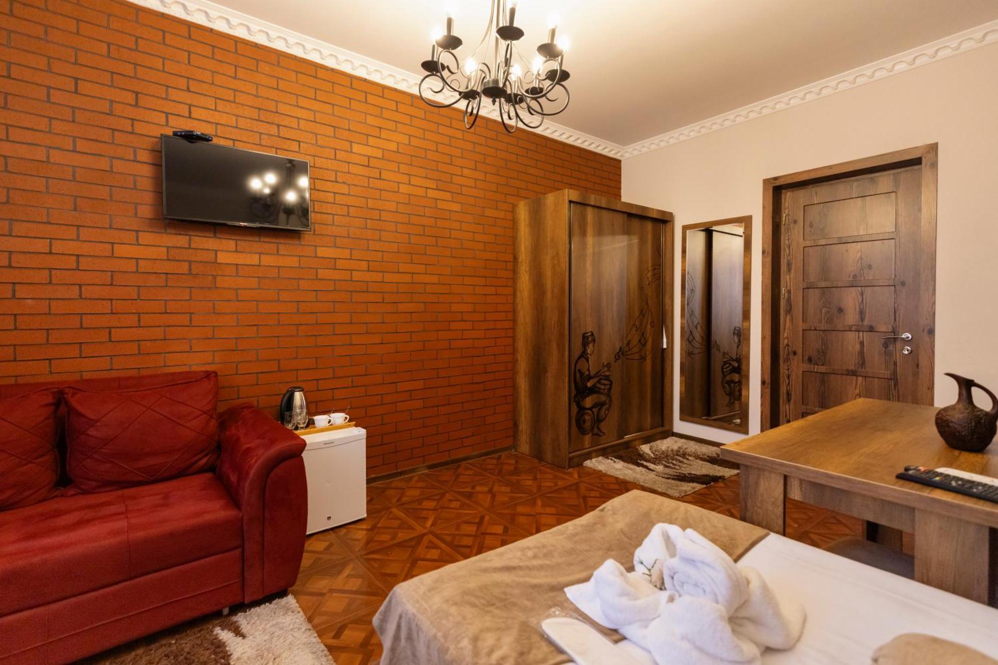 Hestia Boutique Hotel Gori Exteriör bild