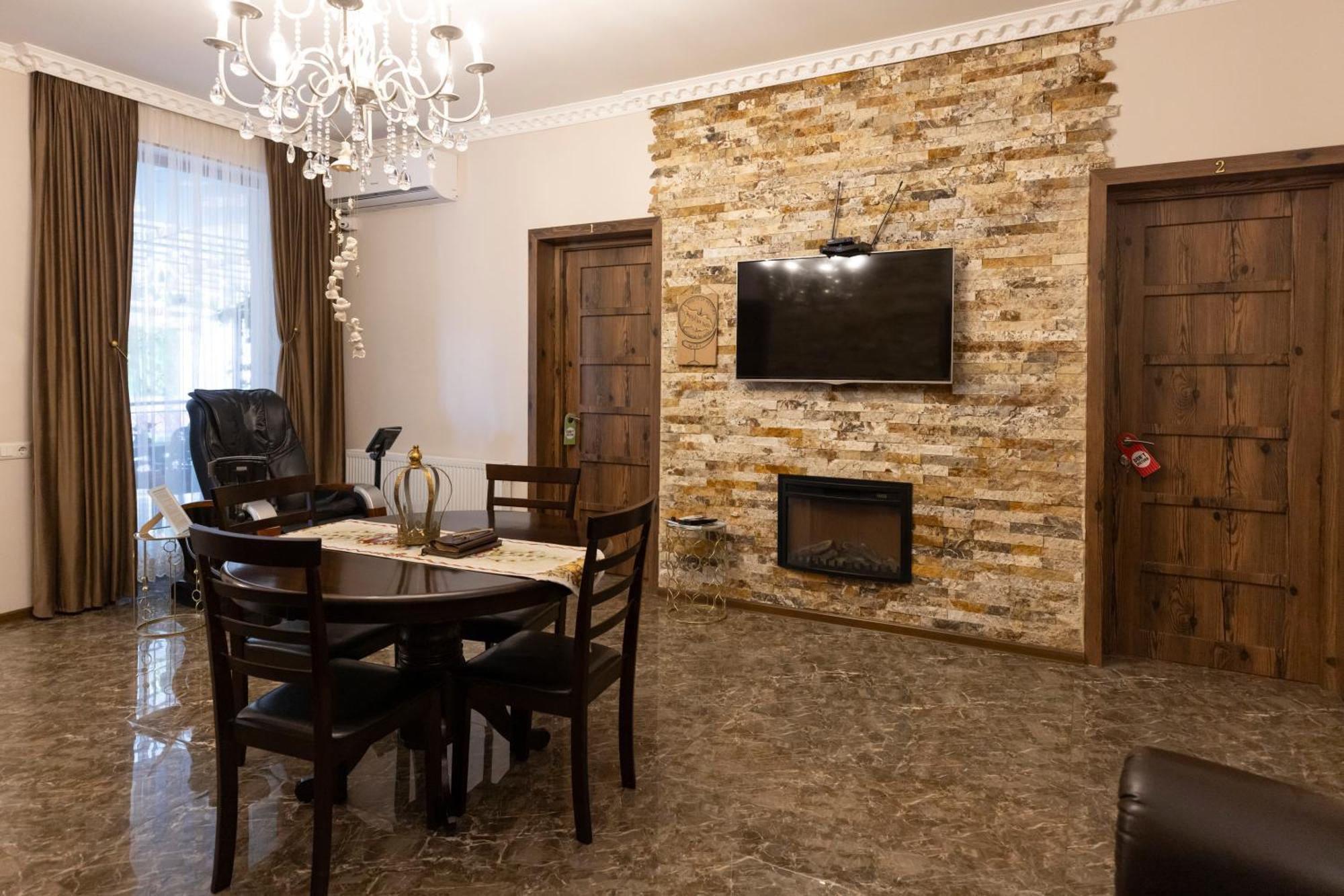 Hestia Boutique Hotel Gori Exteriör bild